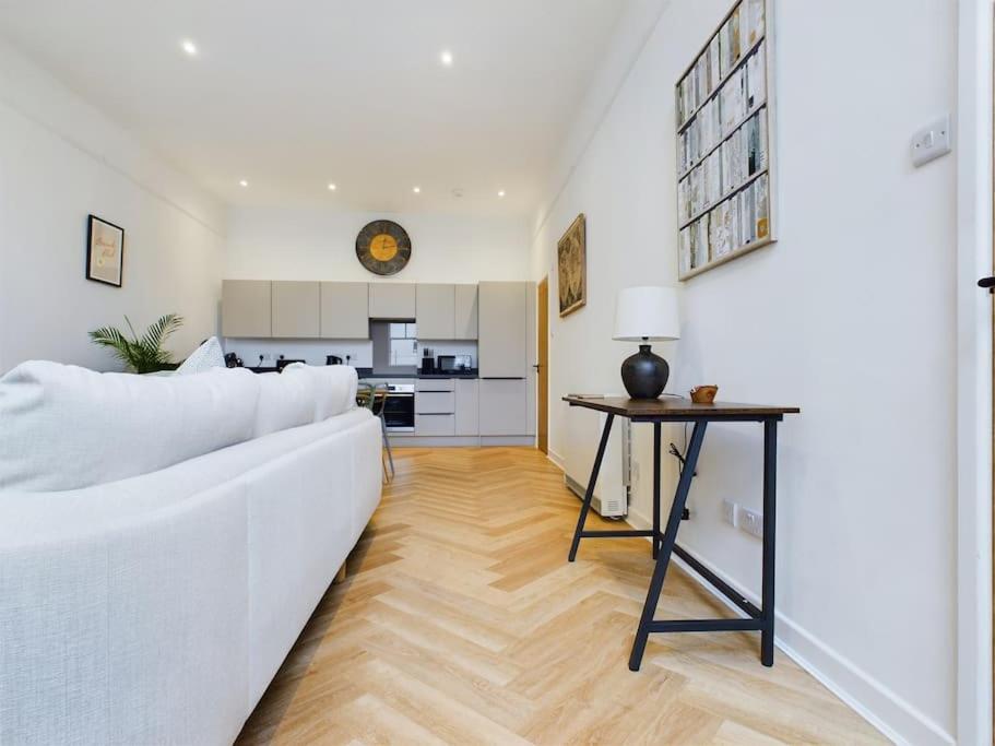Arcadia House, Location With Parking, King Sized Beds And Wifi Casa de férias *